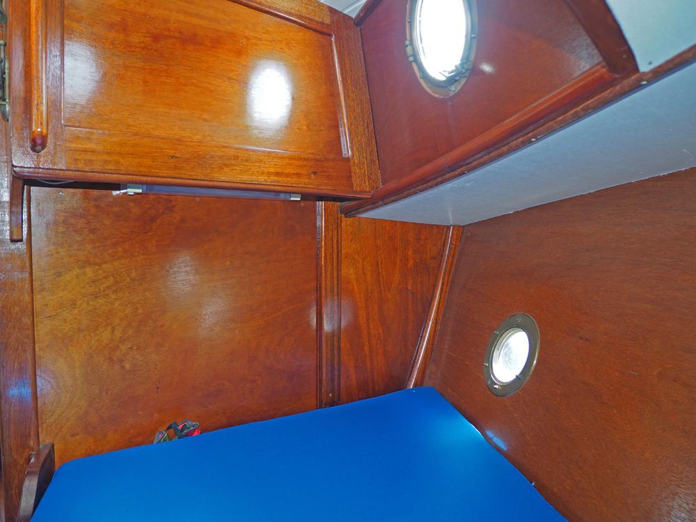 Cabin en avant, H&eacute;bergements